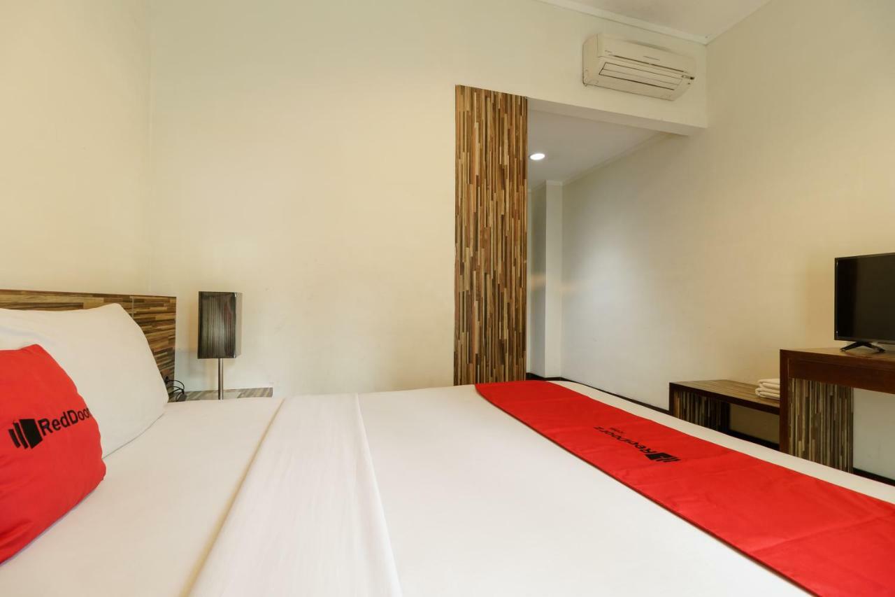 Reddoorz Plus @ Gunung Sahari 2 Jakarta Luaran gambar
